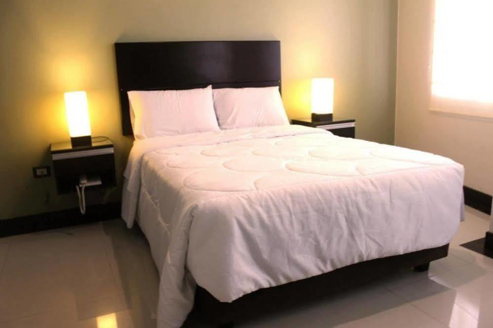 Laurent'S Deluxe Hotel Лима Экстерьер фото